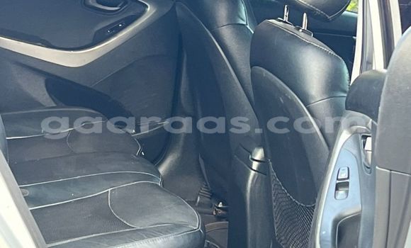 Dieundeu Occasion Hyundai Elantra Silver Auto in Dakar in Dakar Dieundeu Occasion Hyundai Elantra Silver Auto in Dakar in Dakar