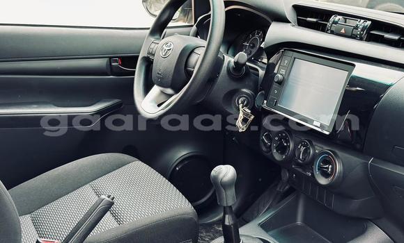 Buy Used Toyota Hilux White Car in Dakar in Dakar Buy Used Toyota Hilux White Car in Dakar in Dakar