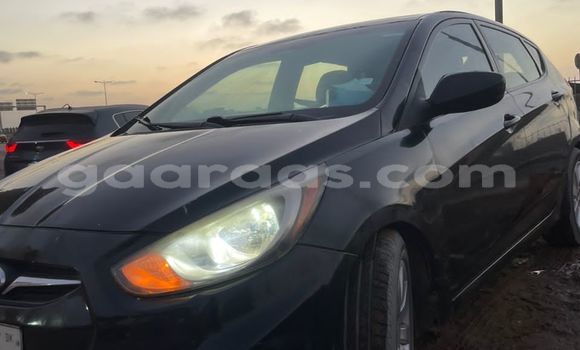 Acheter Occasion Voiture Hyundai Accent Noir à Dakar, Dakar Acheter Occasion Voiture Hyundai Accent Noir à Dakar, Dakar