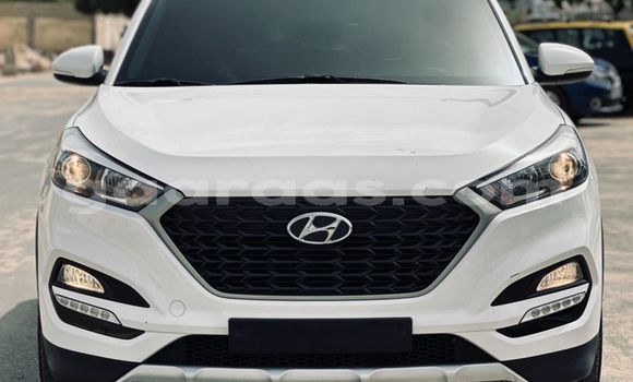 Buy Import Hyundai Tucson White Car in Dakar in Dakar