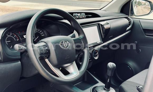 Buy Import Toyota Hilux White Car in Dakar in Dakar Buy Import Toyota Hilux White Car in Dakar in Dakar