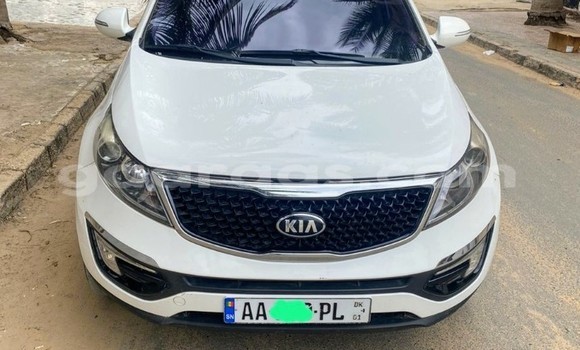 Acheter Occasion Voiture Kia Sportage Blanc à Dakar, Dakar Acheter Occasion Voiture Kia Sportage Blanc à Dakar, Dakar