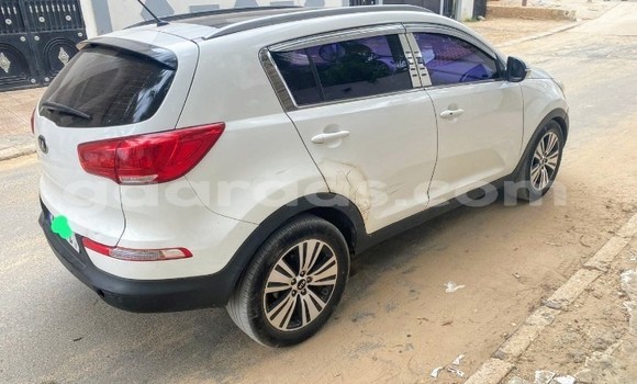 Acheter Occasion Voiture Kia Sportage Blanc à Dakar, Dakar Acheter Occasion Voiture Kia Sportage Blanc à Dakar, Dakar