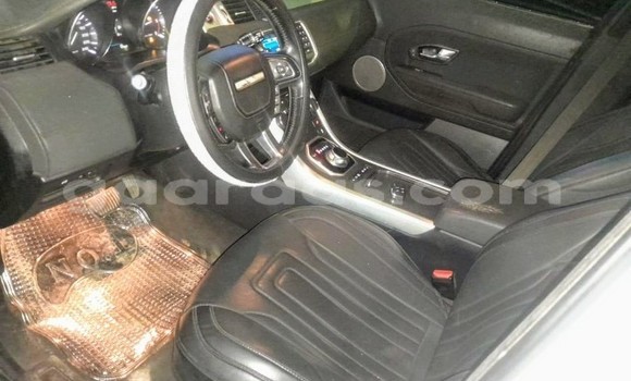 Acheter Occasion Voiture Land Rover Range Rover Evoque Blanc à Dakar, Dakar Acheter Occasion Voiture Land Rover Range Rover Evoque Blanc à Dakar, Dakar
