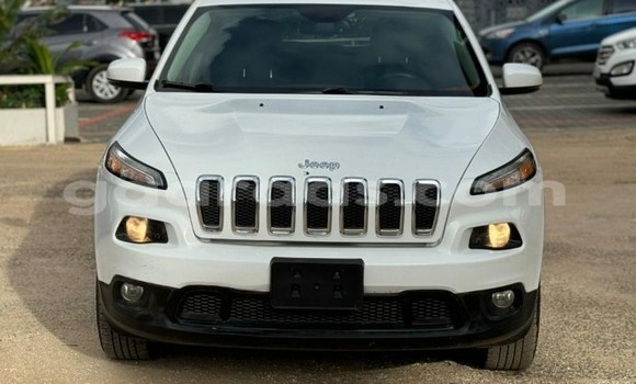 Acheter Occasion Voiture Jeep Cherokee Blanc à Dakar, Dakar Acheter Occasion Voiture Jeep Cherokee Blanc à Dakar, Dakar