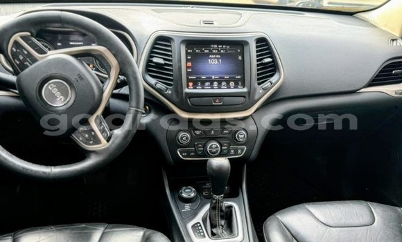 Acheter Occasion Voiture Jeep Cherokee Blanc à Dakar, Dakar Acheter Occasion Voiture Jeep Cherokee Blanc à Dakar, Dakar