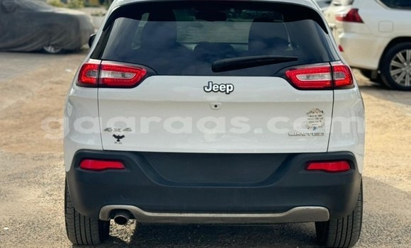 Acheter Occasion Voiture Jeep Cherokee Blanc à Dakar, Dakar Acheter Occasion Voiture Jeep Cherokee Blanc à Dakar, Dakar