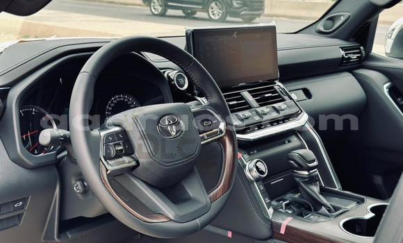 Buy New Toyota Land Cruiser Silver Car in Dakar in Dakar Buy New Toyota Land Cruiser Silver Car in Dakar in Dakar