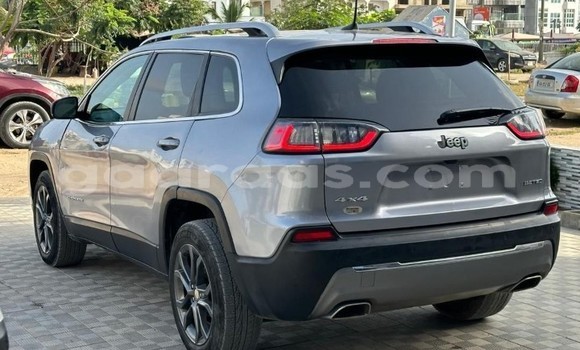 Dieundeu Occasion Jeep Cherokee Silver Auto in Dakar in Dakar Dieundeu Occasion Jeep Cherokee Silver Auto in Dakar in Dakar