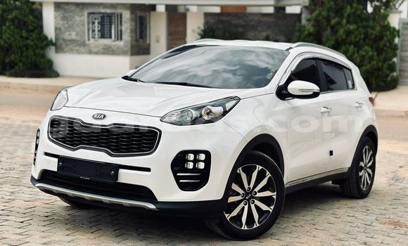 Buy Import Kia Sportage White Car in Dakar in Dakar Buy Import Kia Sportage White Car in Dakar in Dakar