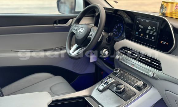 Buy Import Hyundai Grandeur White Car in Dakar in Dakar Buy Import Hyundai Grandeur White Car in Dakar in Dakar