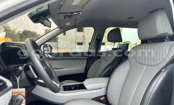 Buy Import Hyundai Grandeur White Car in Dakar in Dakar Buy Import Hyundai Grandeur White Car in Dakar in Dakar