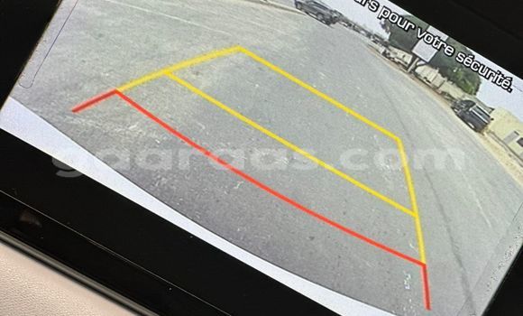 Buy Import Hyundai Grandeur White Car in Dakar in Dakar Buy Import Hyundai Grandeur White Car in Dakar in Dakar