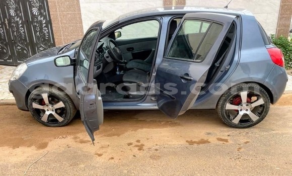 Acheter Occasion Voiture Renault Clio Gris à Dakar, Dakar Acheter Occasion Voiture Renault Clio Gris à Dakar, Dakar