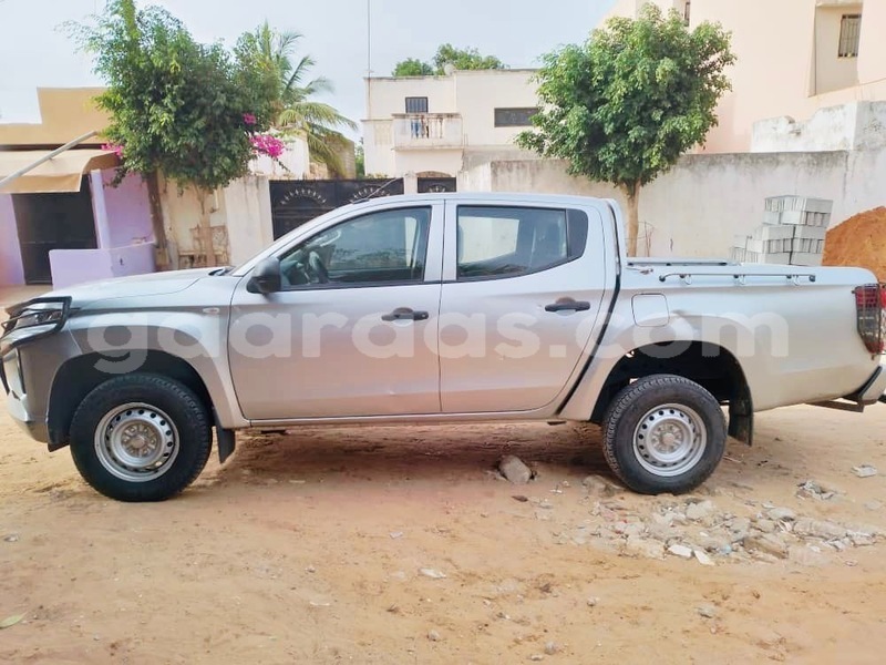 Big with watermark mitsubishi l200 dakar dakar 22609