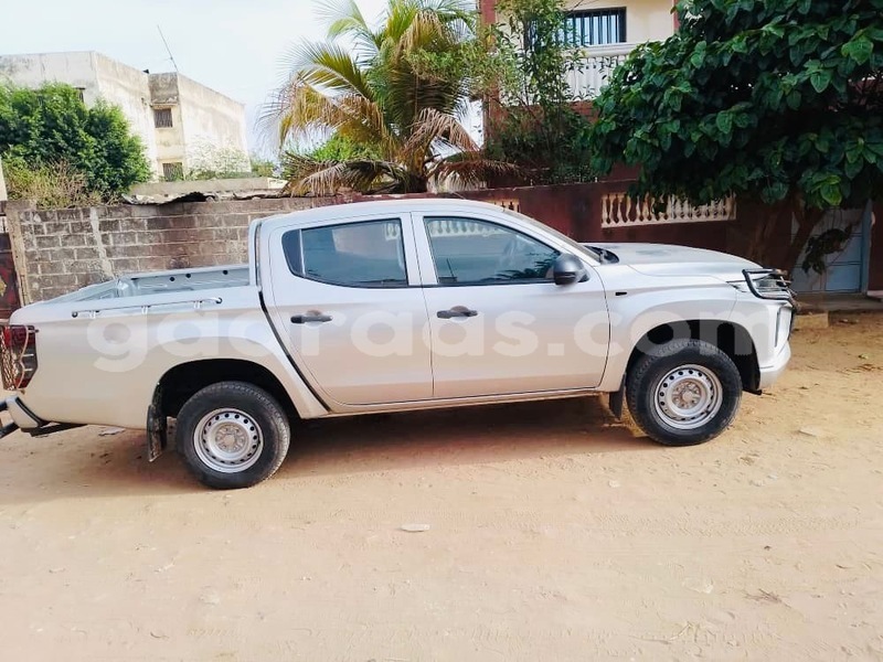 Big with watermark mitsubishi l200 dakar dakar 22609