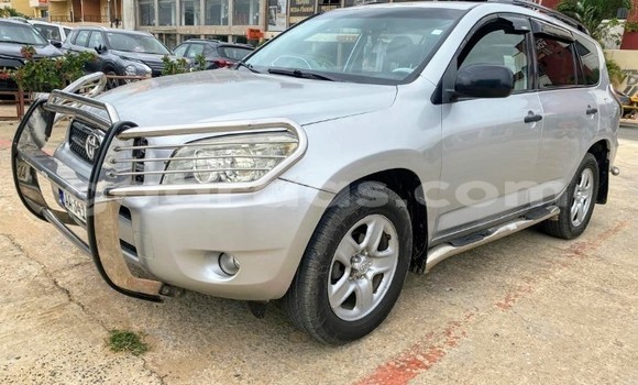 Buy Used Toyota RAV4 Silver Car in Dakar in Dakar Buy Used Toyota RAV4 Silver Car in Dakar in Dakar