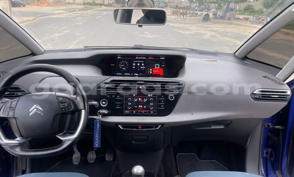 Buy Used Citroen C4 Picasso Blue Car in Dakar in Dakar Buy Used Citroen C4 Picasso Blue Car in Dakar in Dakar