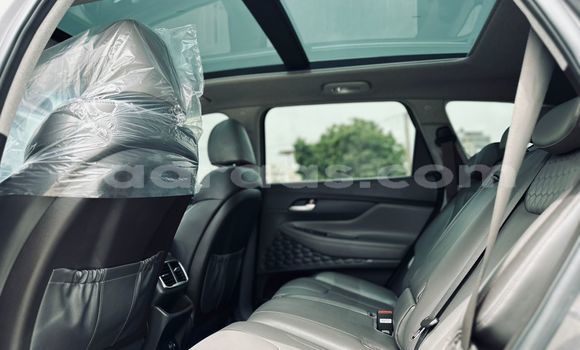 Buy Import Hyundai Santa Fe Silver Car in Dakar in Dakar Buy Import Hyundai Santa Fe Silver Car in Dakar in Dakar