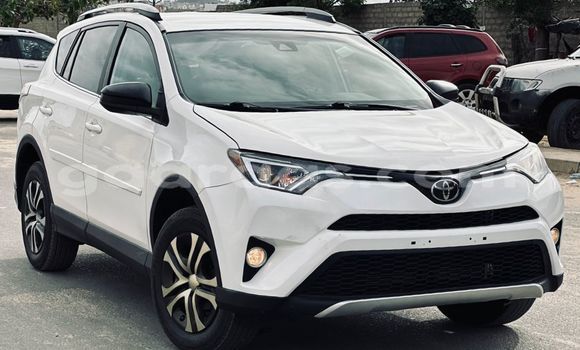 Buy Import Toyota RAV4 White Car in Dakar in Dakar Buy Import Toyota RAV4 White Car in Dakar in Dakar