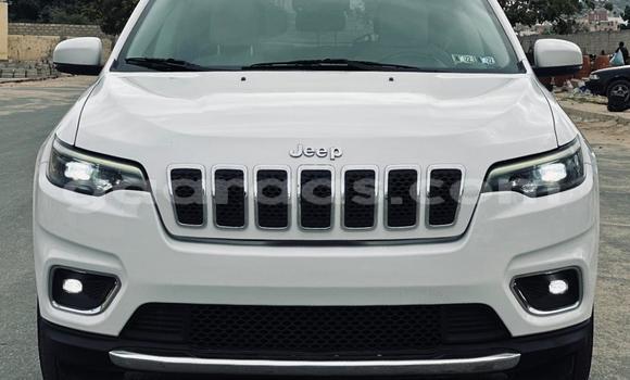 Dieundeu Imported Jeep Cherokee White Auto in Dakar in Dakar