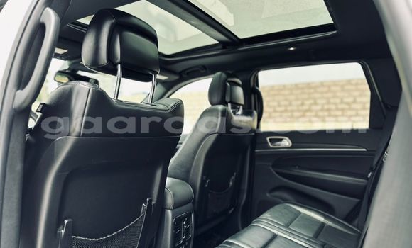 Buy Import Jeep Grand Cherokee White Car in Dakar in Dakar Buy Import Jeep Grand Cherokee White Car in Dakar in Dakar