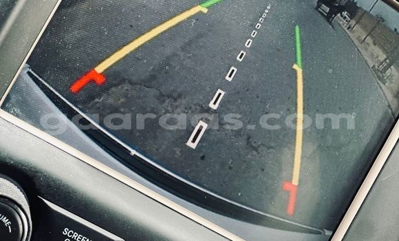 Buy Import Jeep Grand Cherokee White Car in Dakar in Dakar Buy Import Jeep Grand Cherokee White Car in Dakar in Dakar