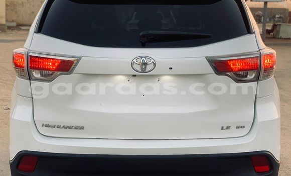 Buy Import Toyota Highlander White Car in Dakar in Dakar Buy Import Toyota Highlander White Car in Dakar in Dakar
