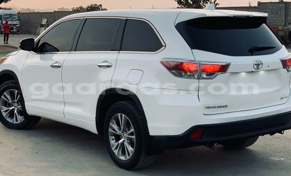 Buy Import Toyota Highlander White Car in Dakar in Dakar Buy Import Toyota Highlander White Car in Dakar in Dakar