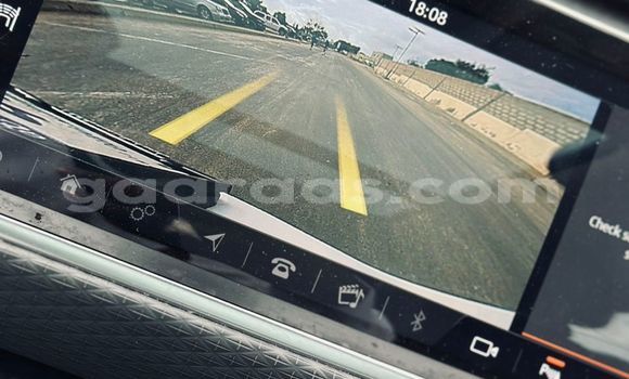 Buy Import Range Rover Range Rover White Car in Dakar in Dakar Buy Import Range Rover Range Rover White Car in Dakar in Dakar