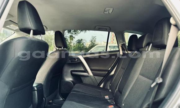 Buy Import Toyota RAV4 White Car in Dakar in Dakar Buy Import Toyota RAV4 White Car in Dakar in Dakar