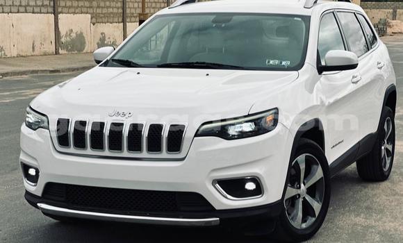 Buy Import Jeep Cherokee White Car in Dakar in Dakar Buy Import Jeep Cherokee White Car in Dakar in Dakar