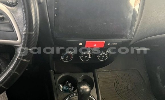 Dieundeu Occasion Mitsubishi Outlander Silver Auto in Dakar in Dakar Dieundeu Occasion Mitsubishi Outlander Silver Auto in Dakar in Dakar