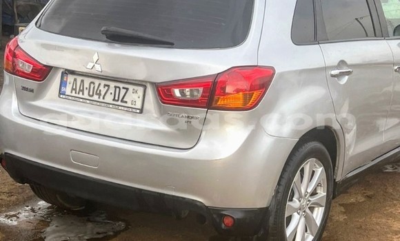 Dieundeu Occasion Mitsubishi Outlander Silver Auto in Dakar in Dakar Dieundeu Occasion Mitsubishi Outlander Silver Auto in Dakar in Dakar