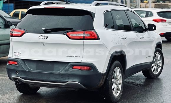 Acheter Import Voiture Jeep Cherokee Blanc à Dakar, Dakar Acheter Import Voiture Jeep Cherokee Blanc à Dakar, Dakar