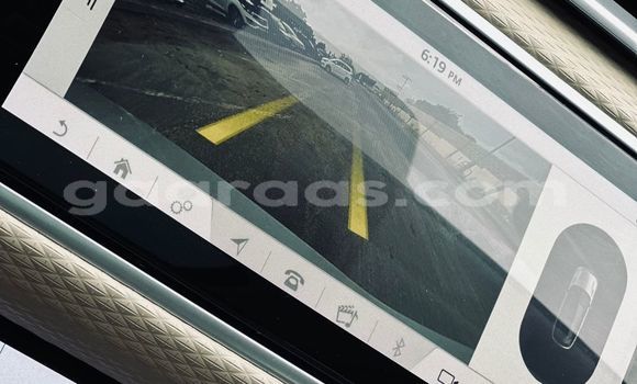 Dieundeu Imported Range Rover Range Rover White Auto in Dakar in Dakar Dieundeu Imported Range Rover Range Rover White Auto in Dakar in Dakar