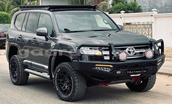 Buy Import Toyota Land Cruiser Black Car in Dakar in Dakar Buy Import Toyota Land Cruiser Black Car in Dakar in Dakar
