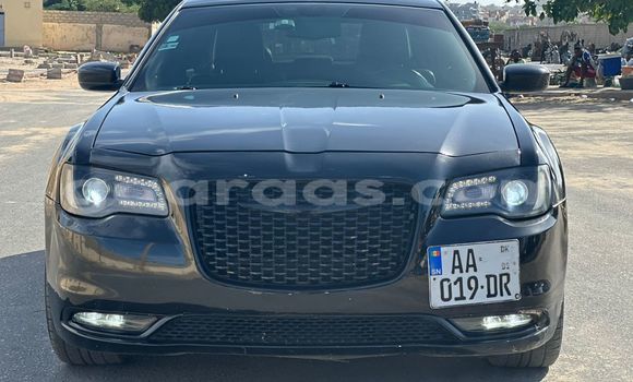 Dieundeu Imported Chrysler 300 Black Auto in Dakar in Dakar