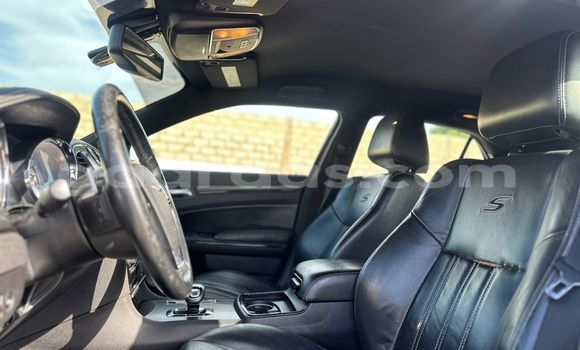 Dieundeu Imported Chrysler 300 Black Auto in Dakar in Dakar Dieundeu Imported Chrysler 300 Black Auto in Dakar in Dakar