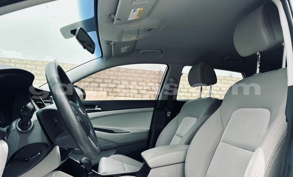 Buy Import Hyundai Tucson White Car in Dakar in Dakar Buy Import Hyundai Tucson White Car in Dakar in Dakar