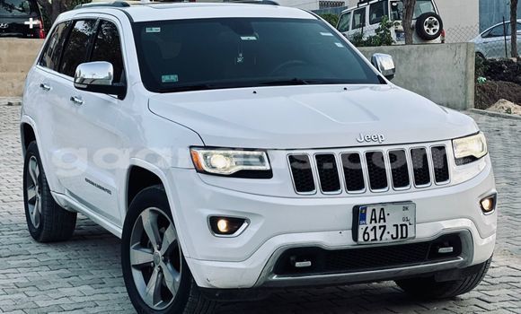 Buy Import Jeep Grand Cherokee White Car in Dakar in Dakar Buy Import Jeep Grand Cherokee White Car in Dakar in Dakar