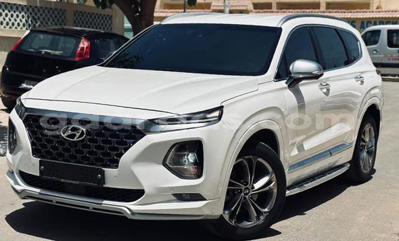 Buy Import Hyundai Santa Fe White Car in Dakar in Dakar Buy Import Hyundai Santa Fe White Car in Dakar in Dakar