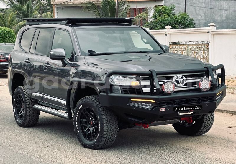 Big with watermark toyota land cruiser dakar dakar 22758