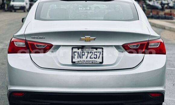 Dieundeu Imported Chevrolet Malibu Silver Auto in Dakar in Dakar Dieundeu Imported Chevrolet Malibu Silver Auto in Dakar in Dakar