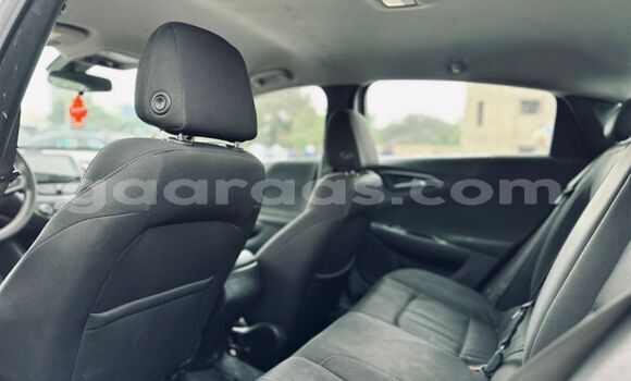 Dieundeu Imported Chevrolet Malibu Silver Auto in Dakar in Dakar Dieundeu Imported Chevrolet Malibu Silver Auto in Dakar in Dakar