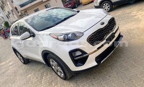 Dieundeu Occasion Kia Sportage White Auto in Dakar in Dakar Dieundeu Occasion Kia Sportage White Auto in Dakar in Dakar