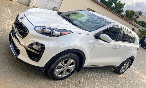 Dieundeu Occasion Kia Sportage White Auto in Dakar in Dakar Dieundeu Occasion Kia Sportage White Auto in Dakar in Dakar