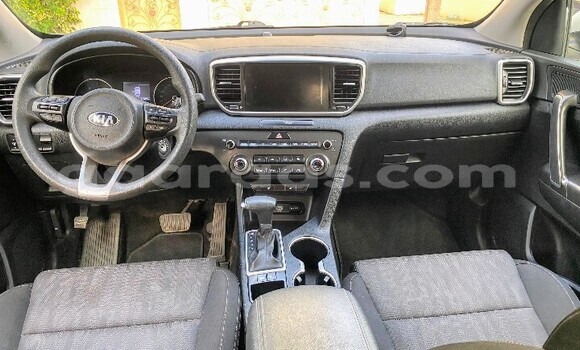 Dieundeu Occasion Kia Sportage White Auto in Dakar in Dakar Dieundeu Occasion Kia Sportage White Auto in Dakar in Dakar