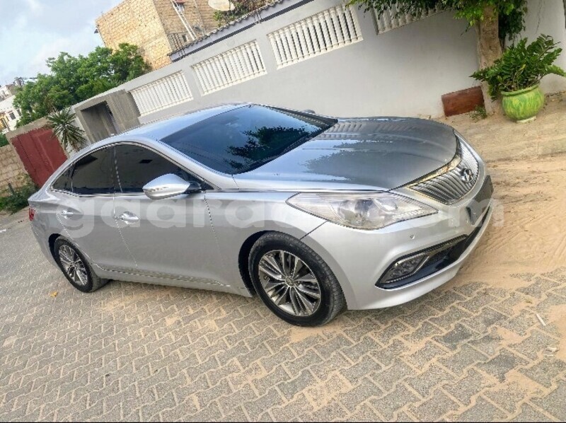 Big with watermark hyundai grandeur dakar dakar 22777