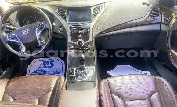 Dieundeu Occasion Hyundai Grandeur Silver Auto in Dakar in Dakar Dieundeu Occasion Hyundai Grandeur Silver Auto in Dakar in Dakar